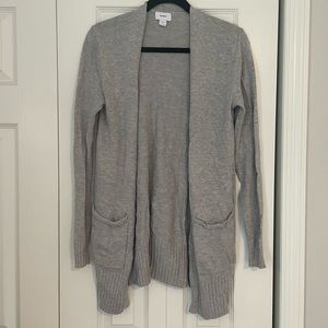 Women’s gray Old Navy Cardigan